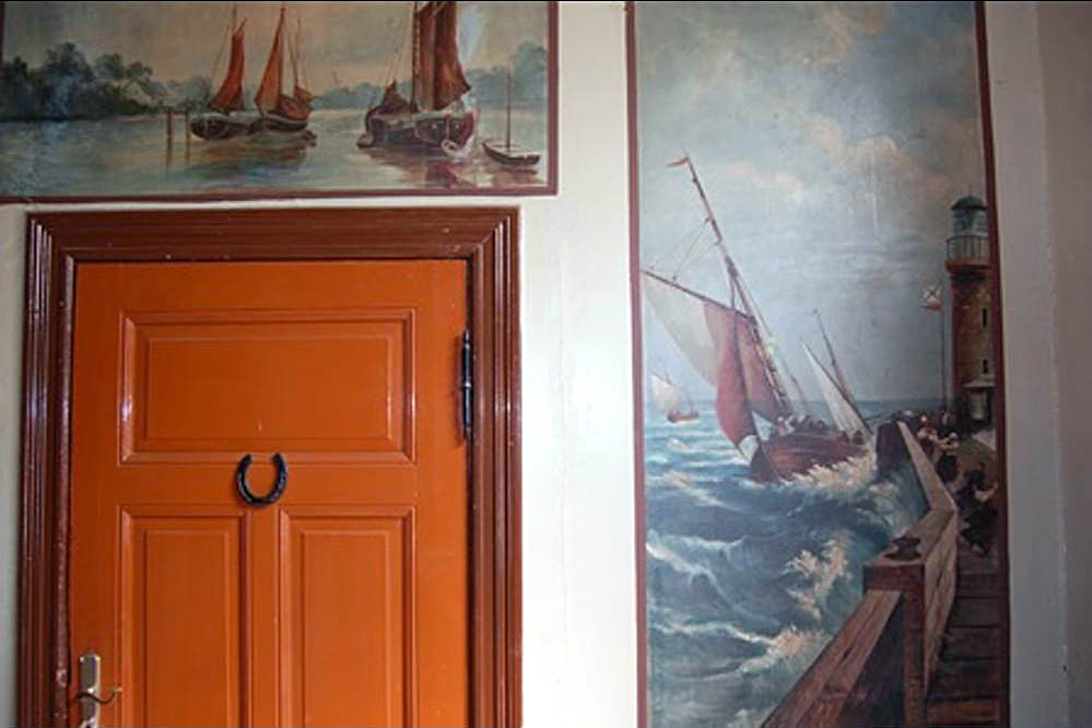 Wandmalerei im Rosenhaus Bleckede - Segelschiffe bei Sturm und Wind,
